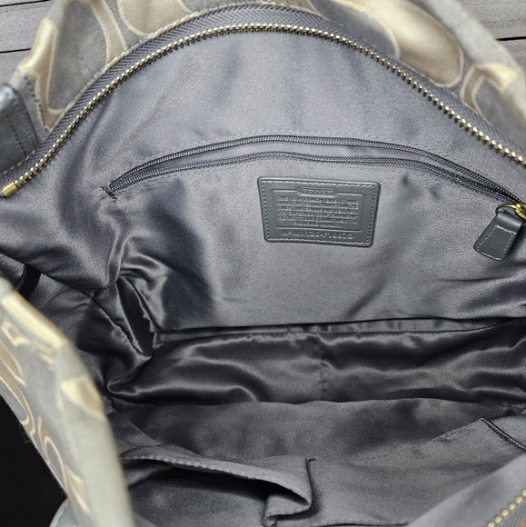 Coach Shoulder Signature Bag F18875 - Picture 10 of 11